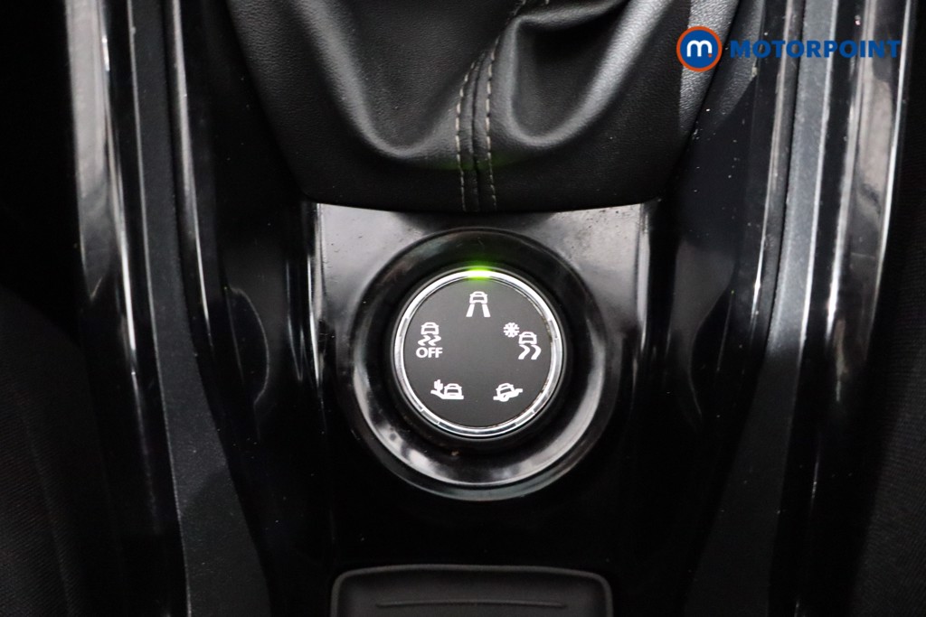 Peugeot 2008 Allure Premium Manual Diesel SUV - Stock Number (1538675) - 17th supplementary image