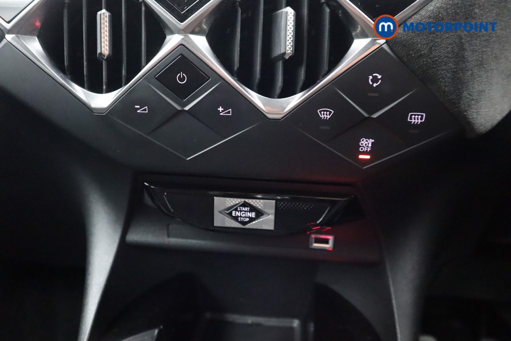 DS Ds 3 Performance Line Manual Diesel SUV - Stock Number (1538850) - 9th supplementary image
