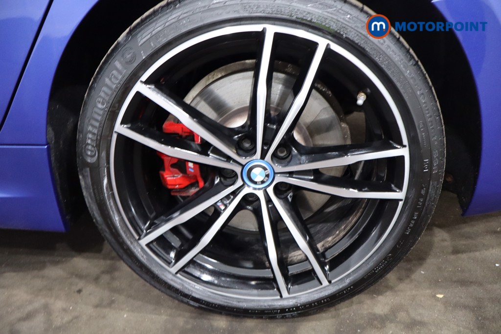 BMW 3 Series M Sport Automatic Petrol Plug-In Hybrid Estate - Stock Number (1539994) - 12th supplementary image