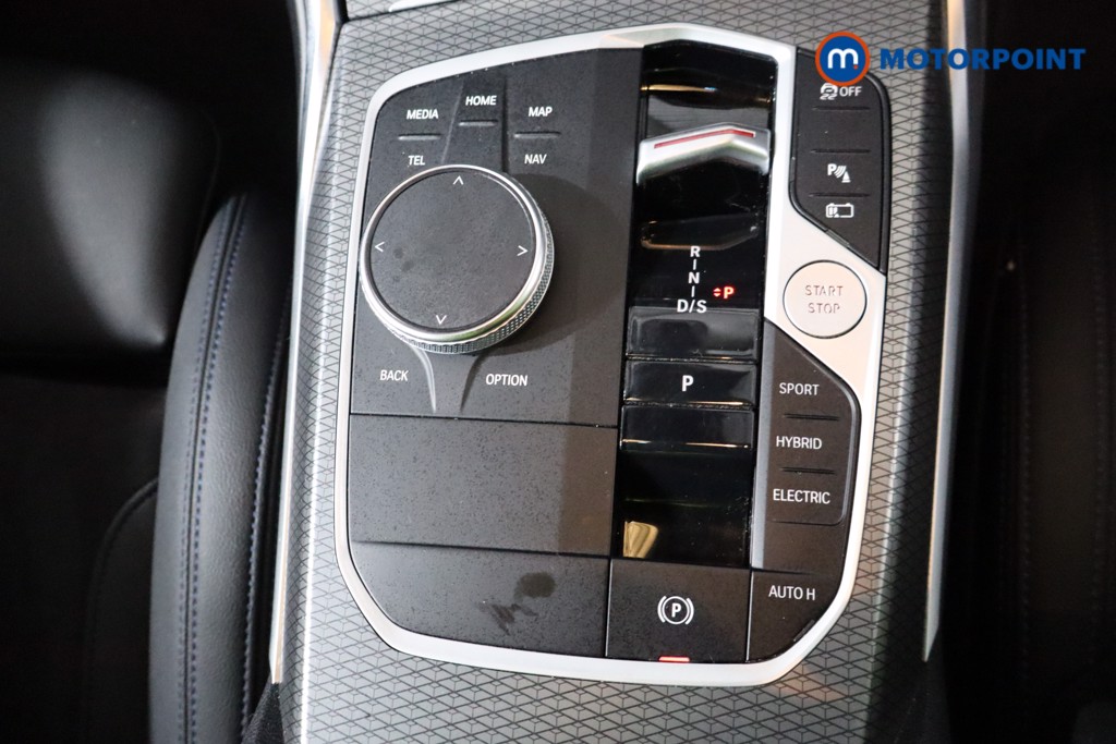 BMW 3 Series M Sport Automatic Petrol Plug-In Hybrid Estate - Stock Number (1539994) - 19th supplementary image