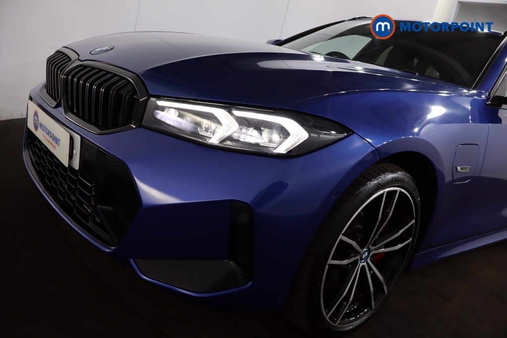 BMW 3 Series M Sport Automatic Petrol Plug-In Hybrid Estate - Stock Number (1539994) - 28th supplementary image