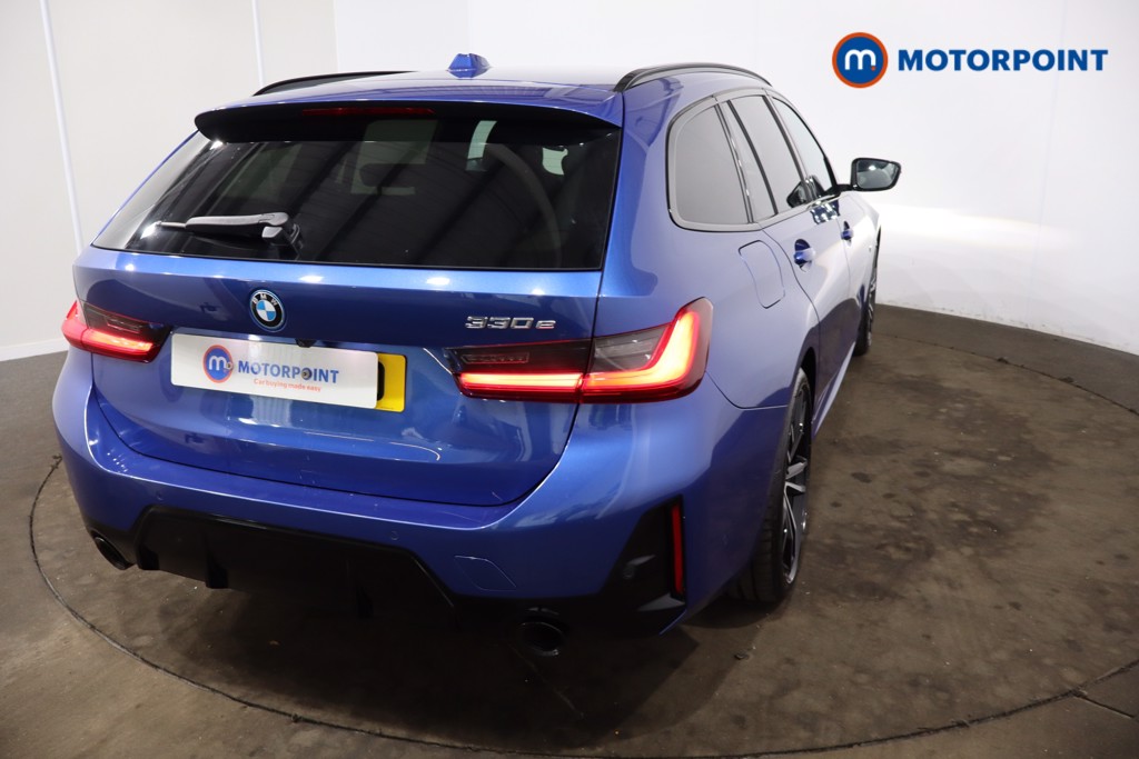 BMW 3 Series M Sport Automatic Petrol Plug-In Hybrid Estate - Stock Number (1539994) - 30th supplementary image