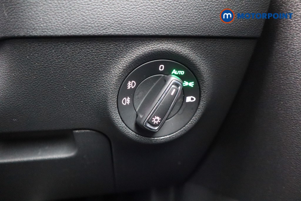 Skoda Karoq Se L Automatic Petrol SUV - Stock Number (1540242) - 14th supplementary image