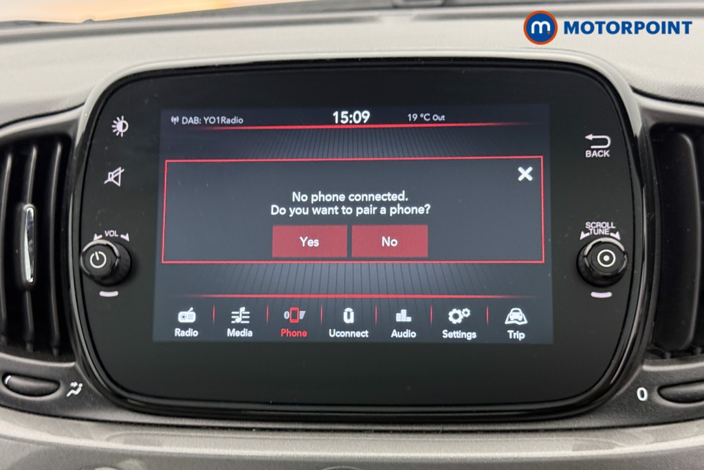 Fiat 500 Dolcevita Manual Petrol-Electric Hybrid Hatchback - Stock Number (1540466) - 7th supplementary image
