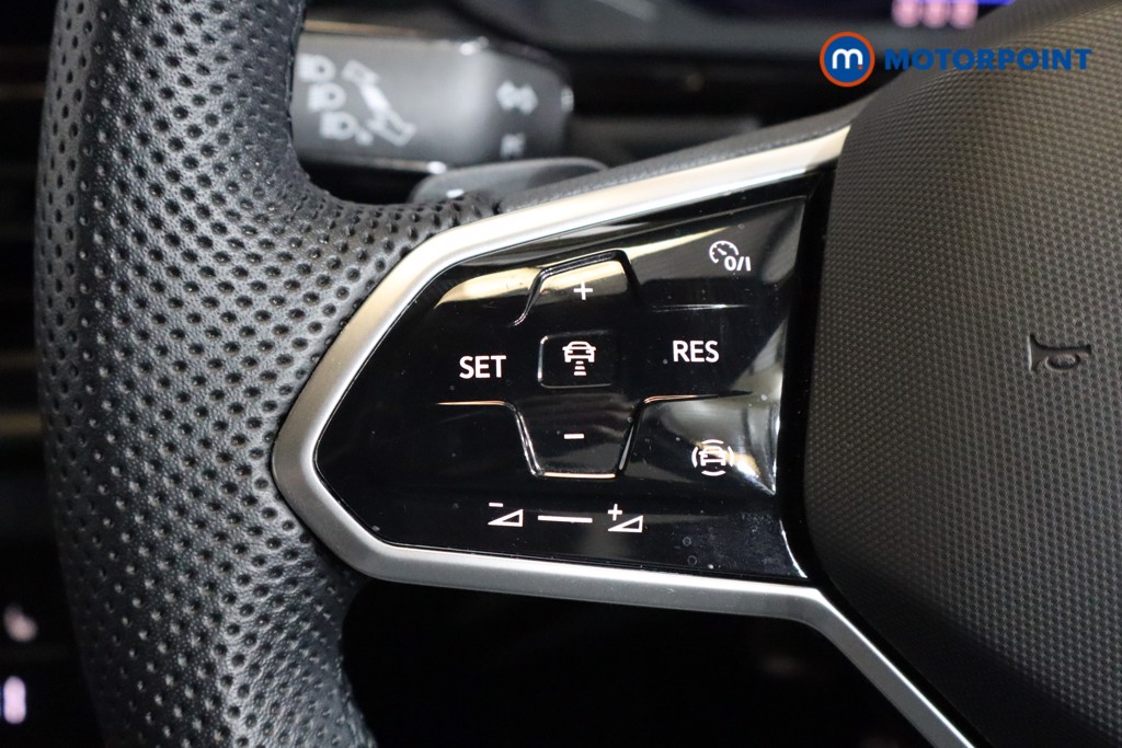Volkswagen T-Roc R-Line Automatic Petrol SUV - Stock Number (1540726) - 3rd supplementary image