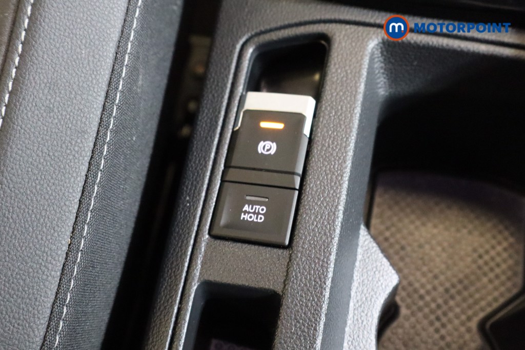 Volkswagen T-Roc R-Line Automatic Petrol SUV - Stock Number (1540726) - 9th supplementary image