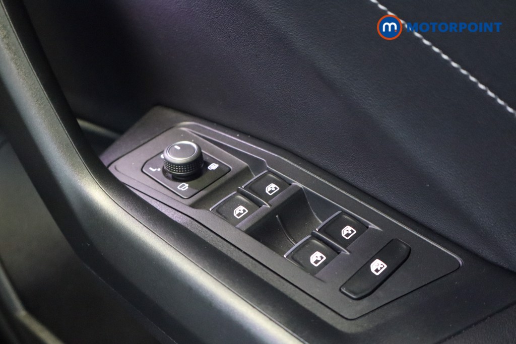 Volkswagen T-Roc R-Line Automatic Petrol SUV - Stock Number (1540726) - 10th supplementary image