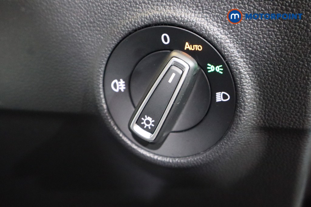 Volkswagen T-Roc R-Line Automatic Petrol SUV - Stock Number (1540726) - 11th supplementary image