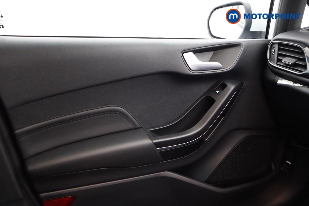 Ford Fiesta St-Line X Edition Manual Petrol-Electric Hybrid Hatchback - Stock Number (1525976) - 8th supplementary image