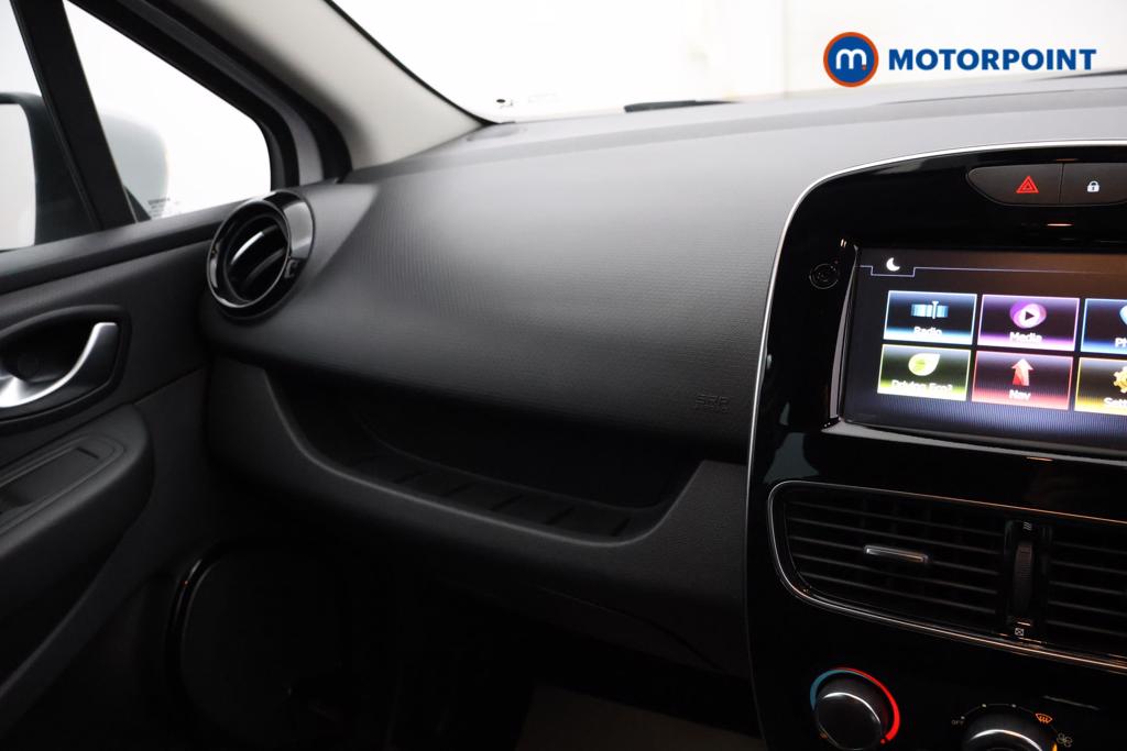Renault Clio Iconic Manual Petrol Hatchback - Stock Number (1532022) - 7th supplementary image