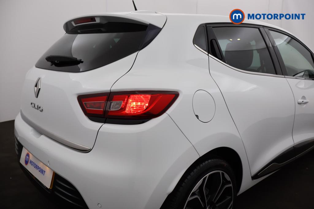 Renault Clio Iconic Manual Petrol Hatchback - Stock Number (1532022) - 16th supplementary image