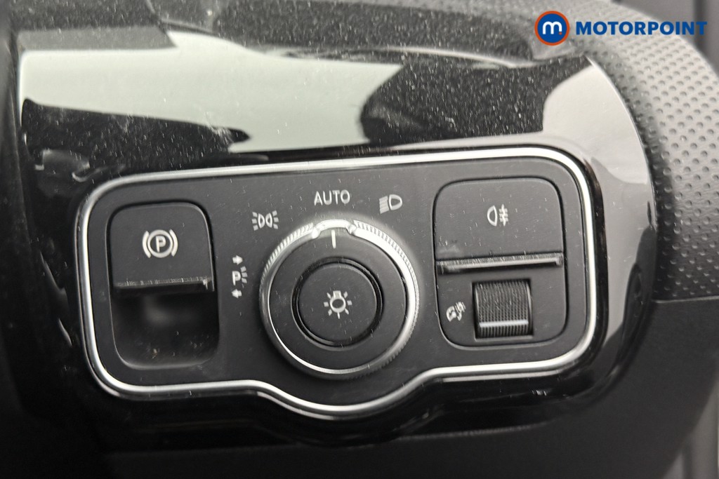 Mercedes-Benz A Class Amg Line Edition Automatic Petrol Plug-In Hybrid Saloon - Stock Number (1535656) - 15th supplementary image