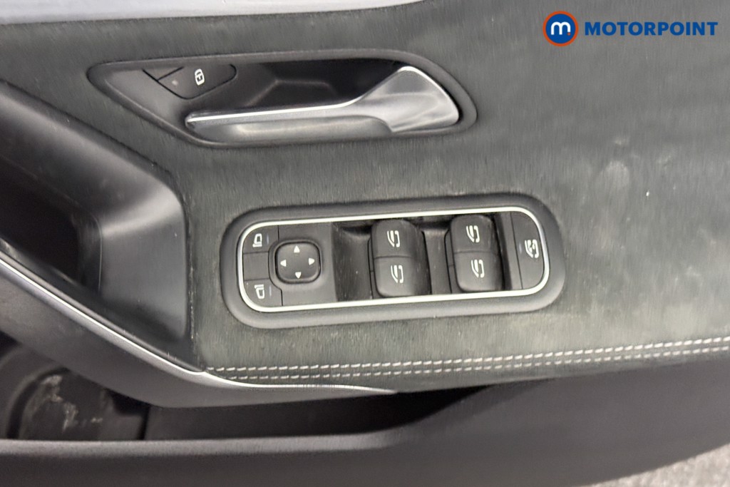 Mercedes-Benz A Class Amg Line Edition Automatic Petrol Plug-In Hybrid Saloon - Stock Number (1535656) - 17th supplementary image