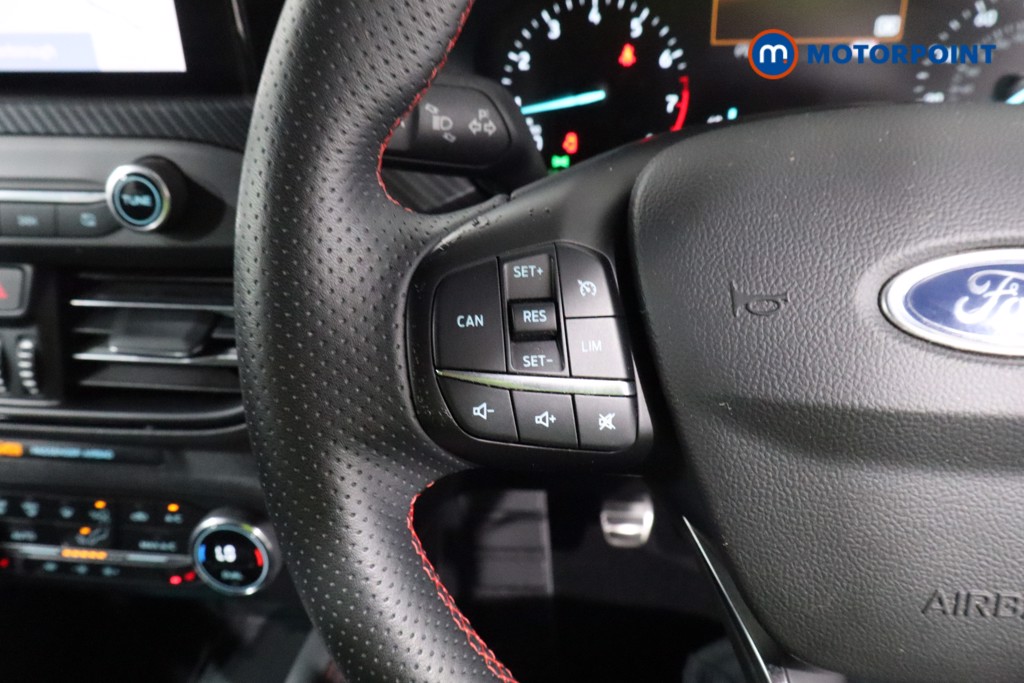Ford Focus St-Line X Manual Petrol Hatchback - Stock Number (1535686) - 7th supplementary image