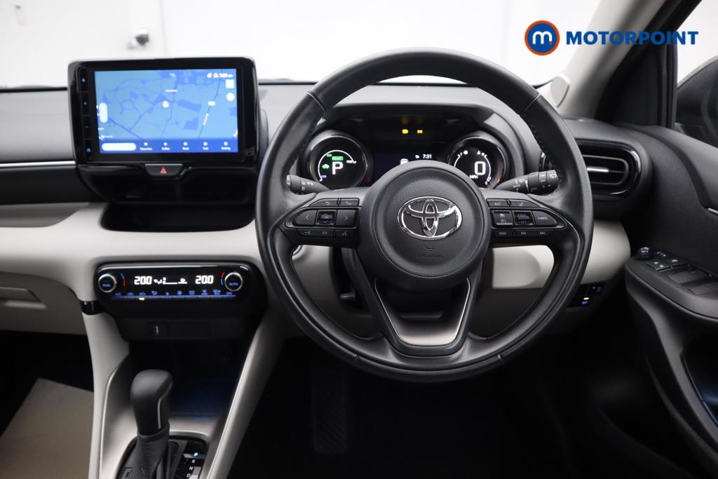 Toyota Yaris Excel Automatic Petrol-Electric Hybrid Hatchback - Stock Number (1537003) - 2nd supplementary image