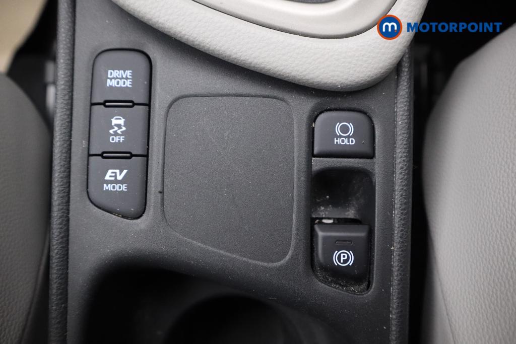 Toyota Yaris Excel Automatic Petrol-Electric Hybrid Hatchback - Stock Number (1537003) - 16th supplementary image