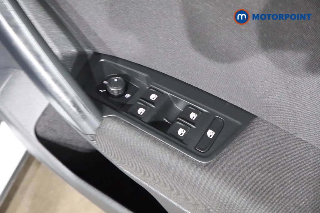 Volkswagen Tiguan Life Automatic Petrol SUV - Stock Number (1538383) - 24th supplementary image