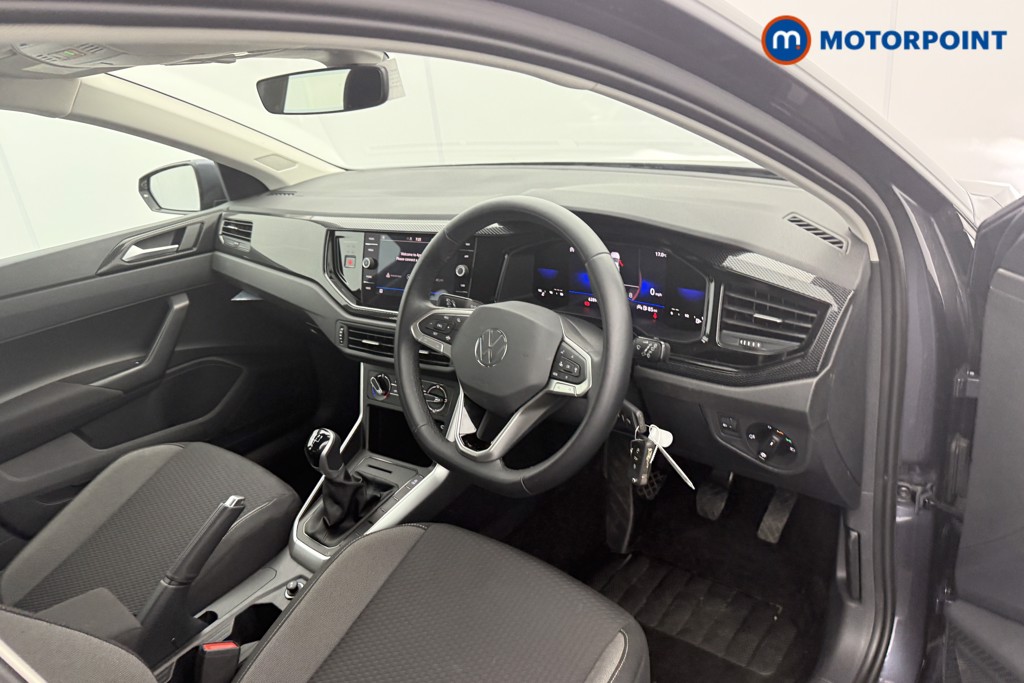 Volkswagen Polo Life Manual Petrol Hatchback - Stock Number (1539334) - 4th supplementary image