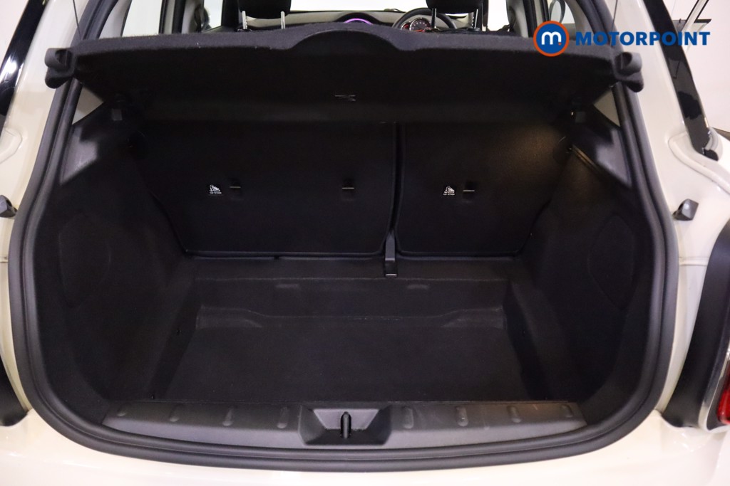 Mini Hatchback One Classic Manual Petrol Hatchback - Stock Number (1539992) - 8th supplementary image