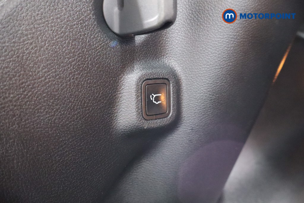 Jeep Compass S Automatic Petrol SUV - Stock Number (1540087) - 29th supplementary image