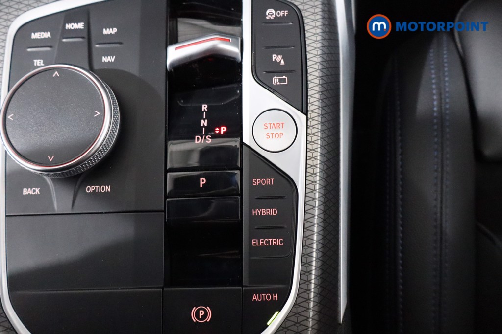 BMW 3 Series M Sport Automatic Petrol Plug-In Hybrid Estate - Stock Number (1540131) - 16th supplementary image