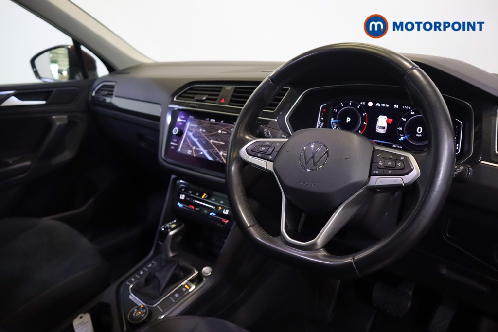 Volkswagen Tiguan Elegance Automatic Petrol SUV - Stock Number (1540245) - 1st supplementary image