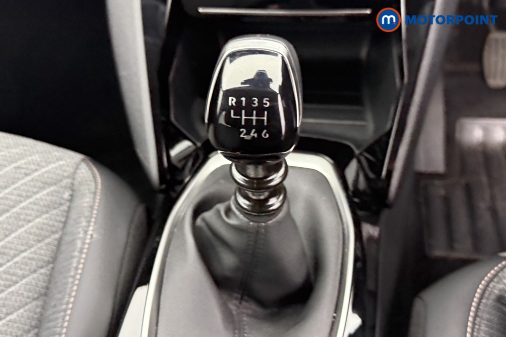 Peugeot 208 Allure Manual Petrol Hatchback - Stock Number (1540335) - 9th supplementary image