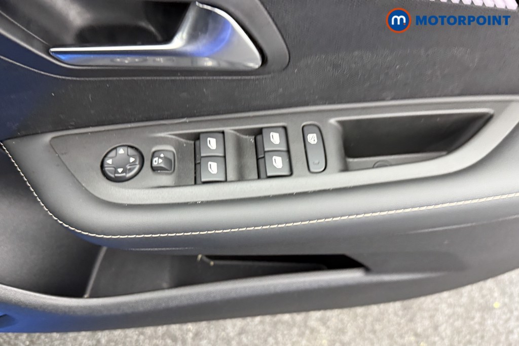 Peugeot 208 Allure Manual Petrol Hatchback - Stock Number (1540336) - 13th supplementary image