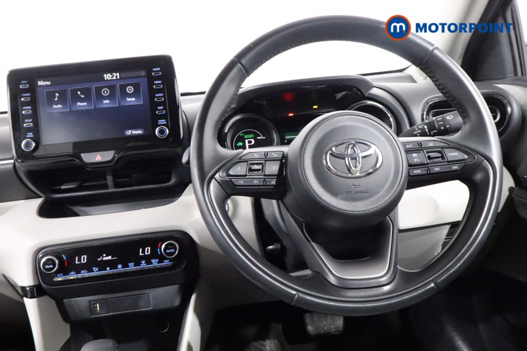 Toyota Yaris Excel Automatic Petrol-Electric Hybrid Hatchback - Stock Number (1540898) - 3rd supplementary image