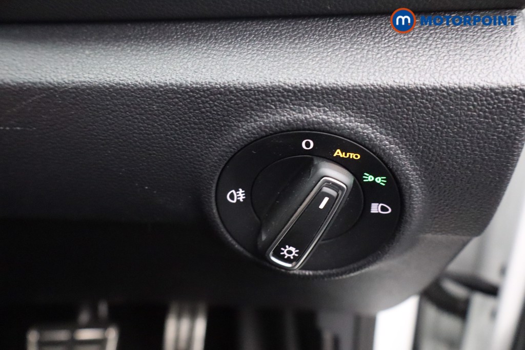 Volkswagen T-Roc R-Line Automatic Petrol SUV - Stock Number (1541154) - 11th supplementary image