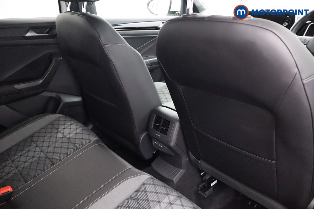 Volkswagen T-Roc R-Line Automatic Petrol SUV - Stock Number (1541154) - 18th supplementary image