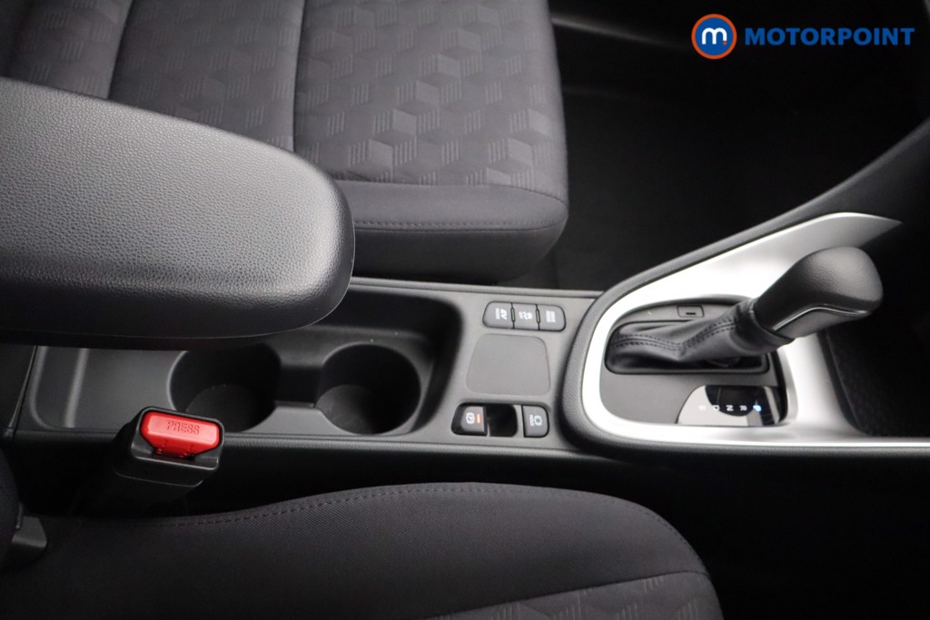 Toyota Yaris Icon Automatic Petrol-Electric Hybrid Hatchback - Stock Number (1541198) - 7th supplementary image