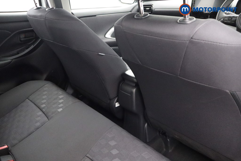 Toyota Yaris Icon Automatic Petrol-Electric Hybrid Hatchback - Stock Number (1541198) - 17th supplementary image
