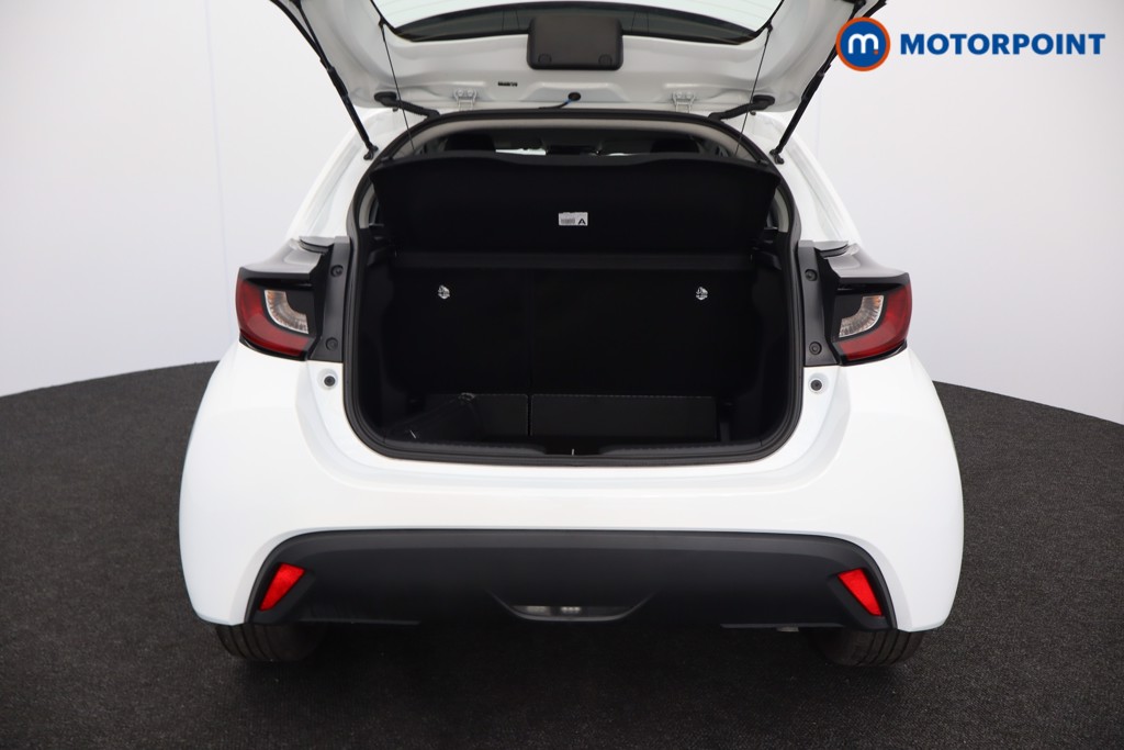 Toyota Yaris Icon Automatic Petrol-Electric Hybrid Hatchback - Stock Number (1541198) - 30th supplementary image