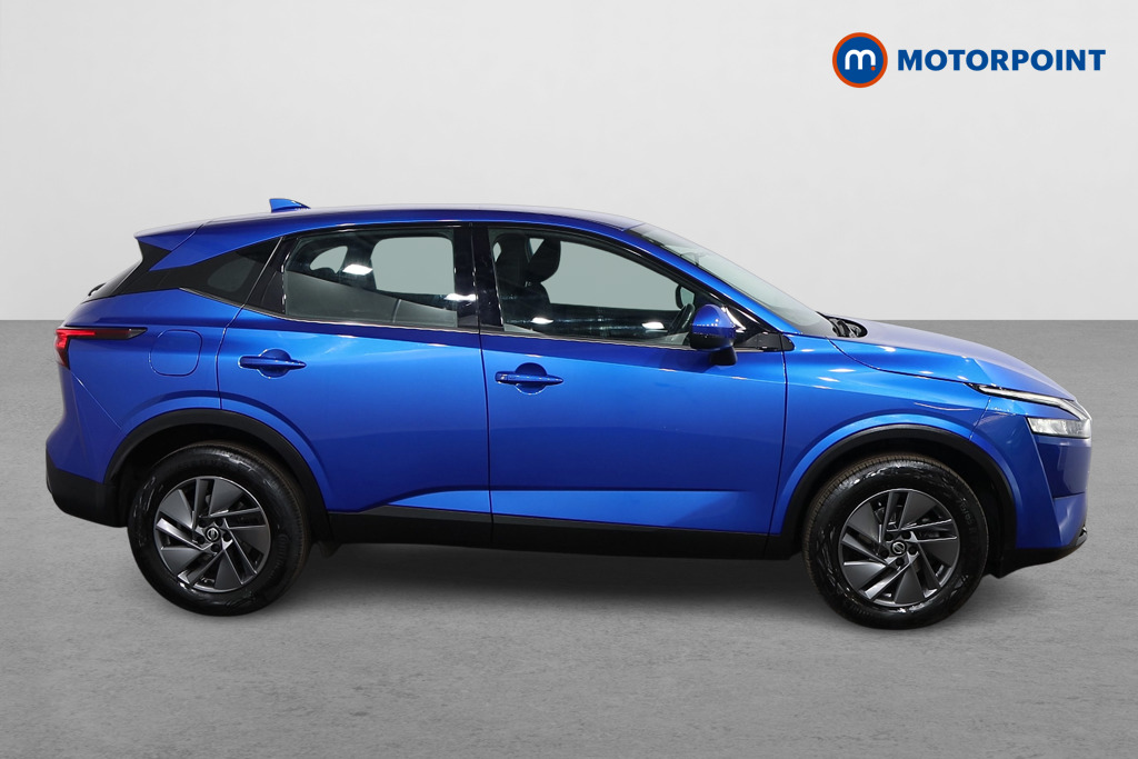 Nissan Qashqai Acenta Premium Automatic Petrol SUV - Stock Number (1541401) - Drivers side