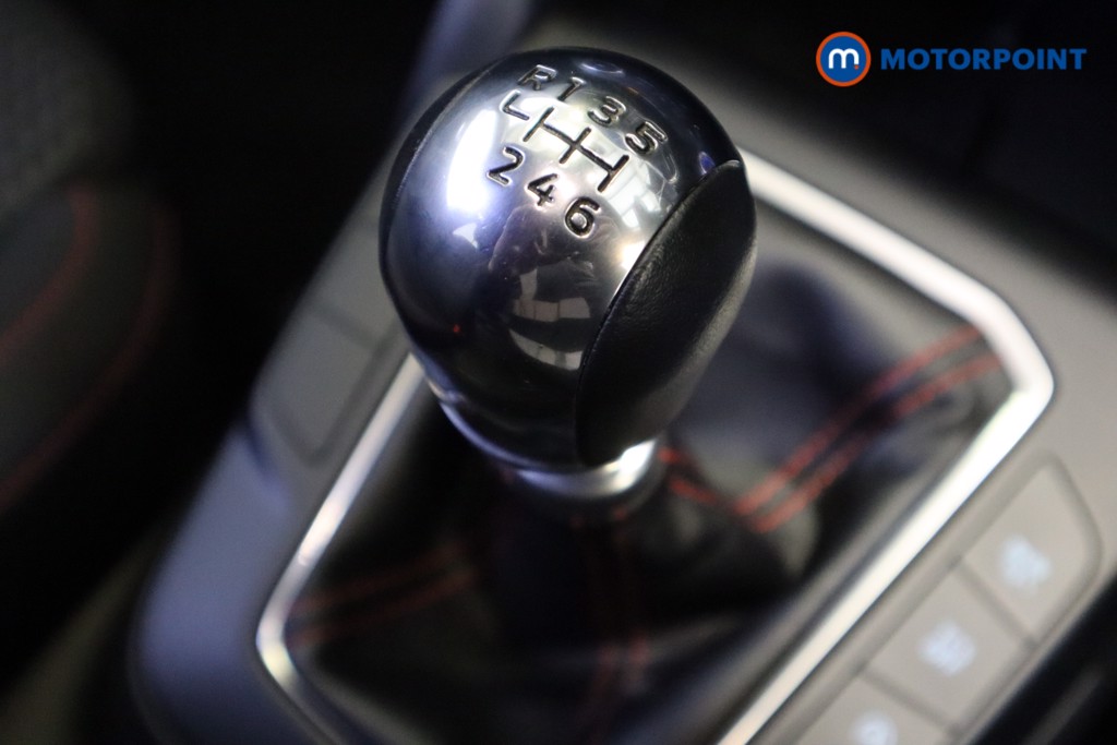 Ford Focus St-Line Edition Manual Diesel Estate - Stock Number (1541643) - 4th supplementary image