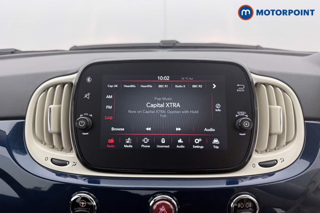 Fiat 500 TOP Manual Petrol-Electric Hybrid Hatchback - Stock Number (1541829) - 4th supplementary image