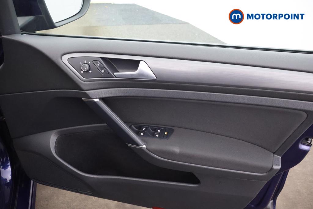 Volkswagen Golf Match Edition Manual Petrol Hatchback - Stock Number (1510607) - 9th supplementary image