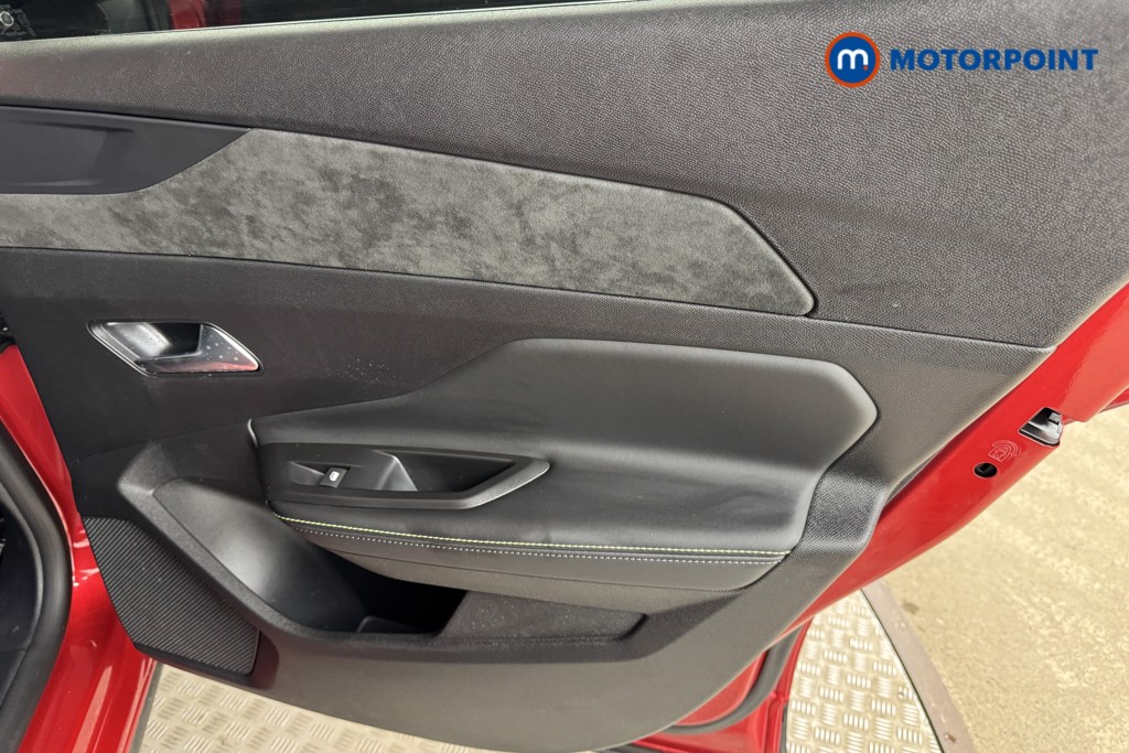 Peugeot 408 GT Automatic Petrol Plug-In Hybrid Hatchback - Stock Number (1520984) - 18th supplementary image