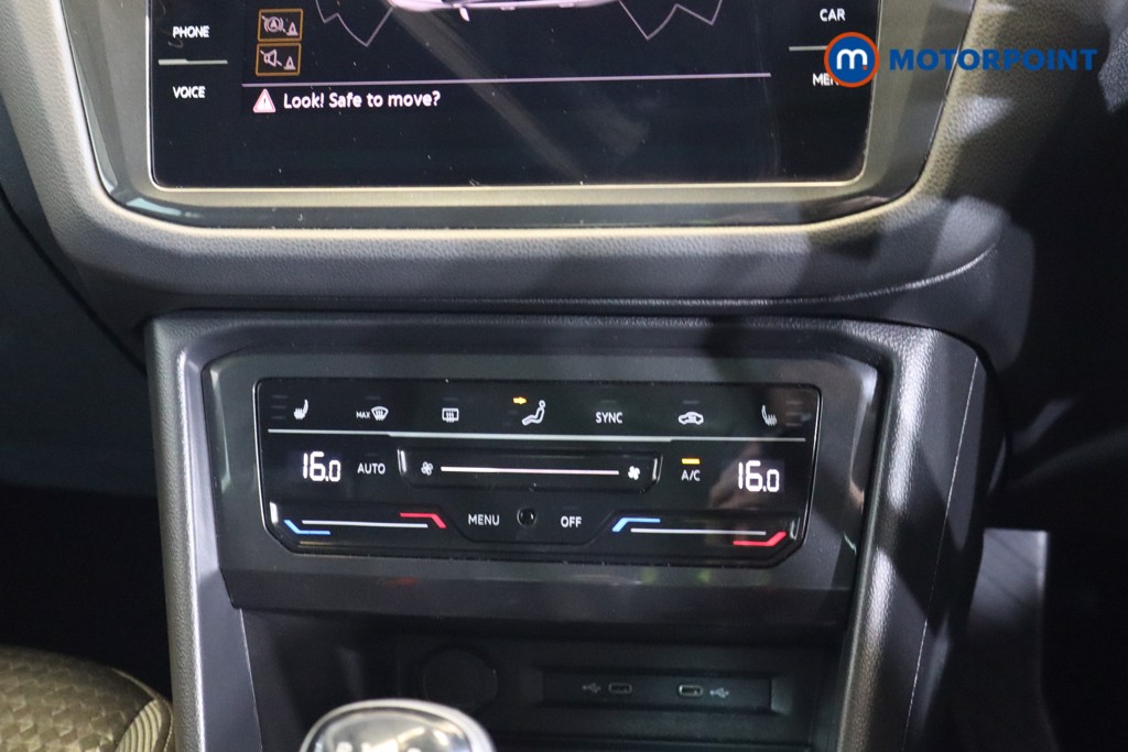 Volkswagen Tiguan Active Manual Petrol SUV - Stock Number (1528082) - 4th supplementary image