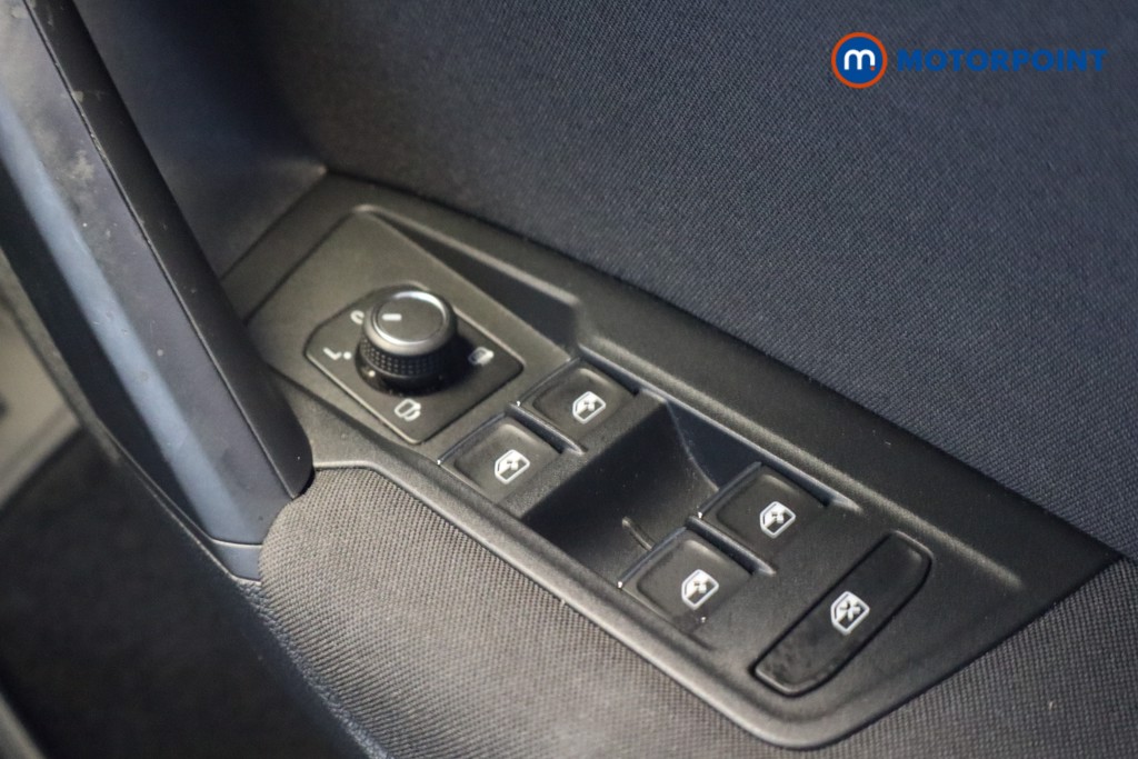 Volkswagen Tiguan Active Manual Petrol SUV - Stock Number (1528082) - 6th supplementary image