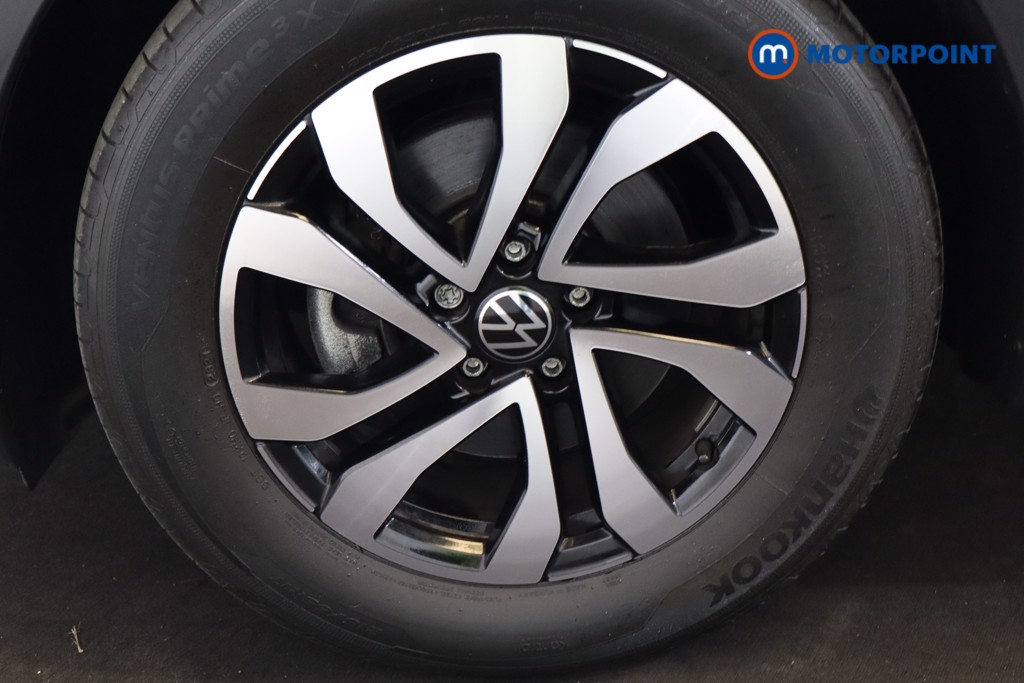 Volkswagen Tiguan Active Manual Petrol SUV - Stock Number (1528082) - 15th supplementary image