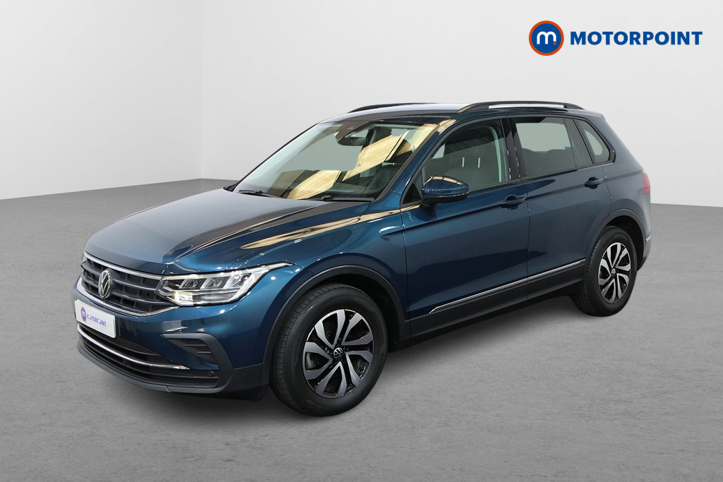 Volkswagen Tiguan Active Manual Petrol SUV - Stock Number (1528082) - Passenger side front corner