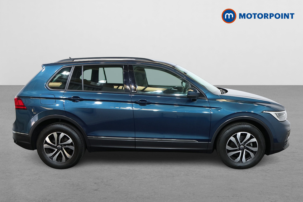 Volkswagen Tiguan Active Manual Petrol SUV - Stock Number (1528082) - Drivers side