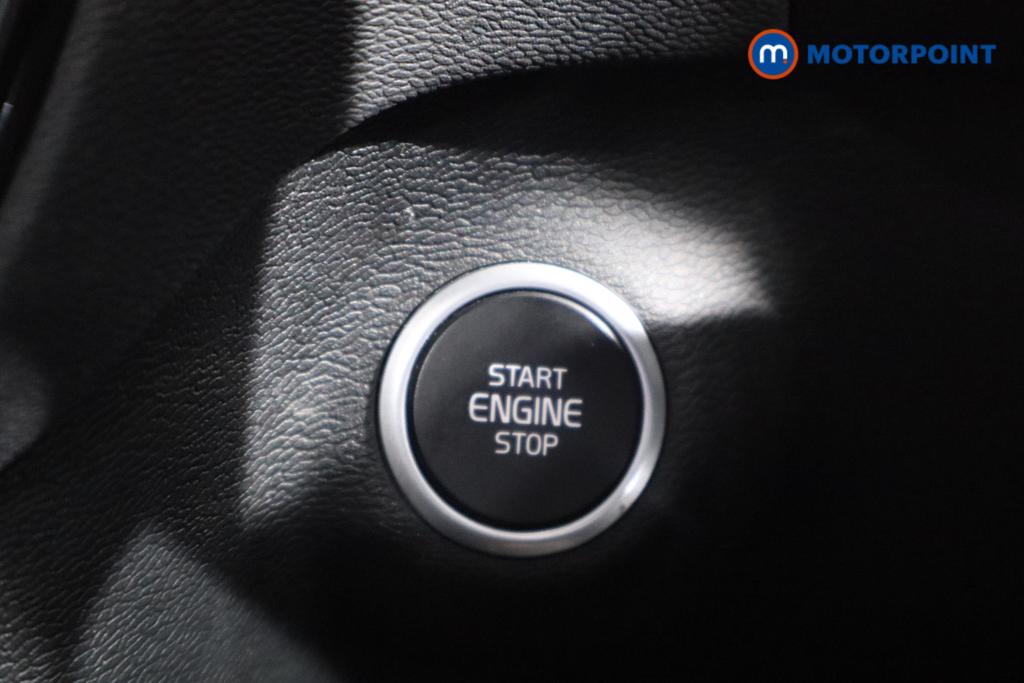 Volvo Xc40 R Design Pro Automatic Petrol Plug-In Hybrid SUV - Stock Number (1528575) - 5th supplementary image