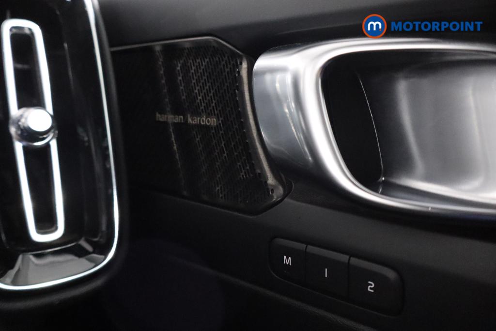 Volvo Xc40 R Design Pro Automatic Petrol Plug-In Hybrid SUV - Stock Number (1528575) - 12th supplementary image