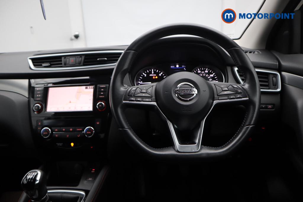 Nissan Qashqai N-Motion Manual Diesel SUV - Stock Number (1529337) - 2nd supplementary image