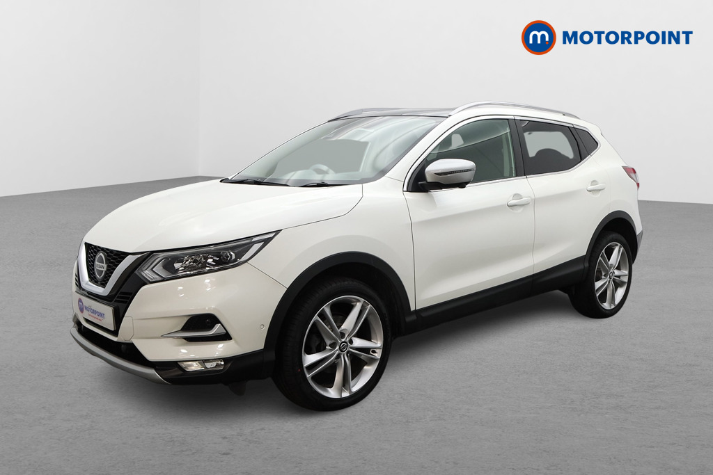 Nissan Qashqai N-Motion Manual Diesel SUV - Stock Number (1529337) - Passenger side front corner