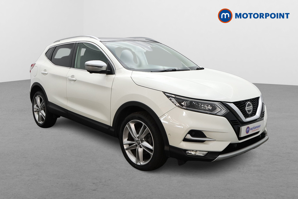 Nissan Qashqai N-Motion Manual Diesel SUV - Stock Number (1529337) - Drivers side front corner