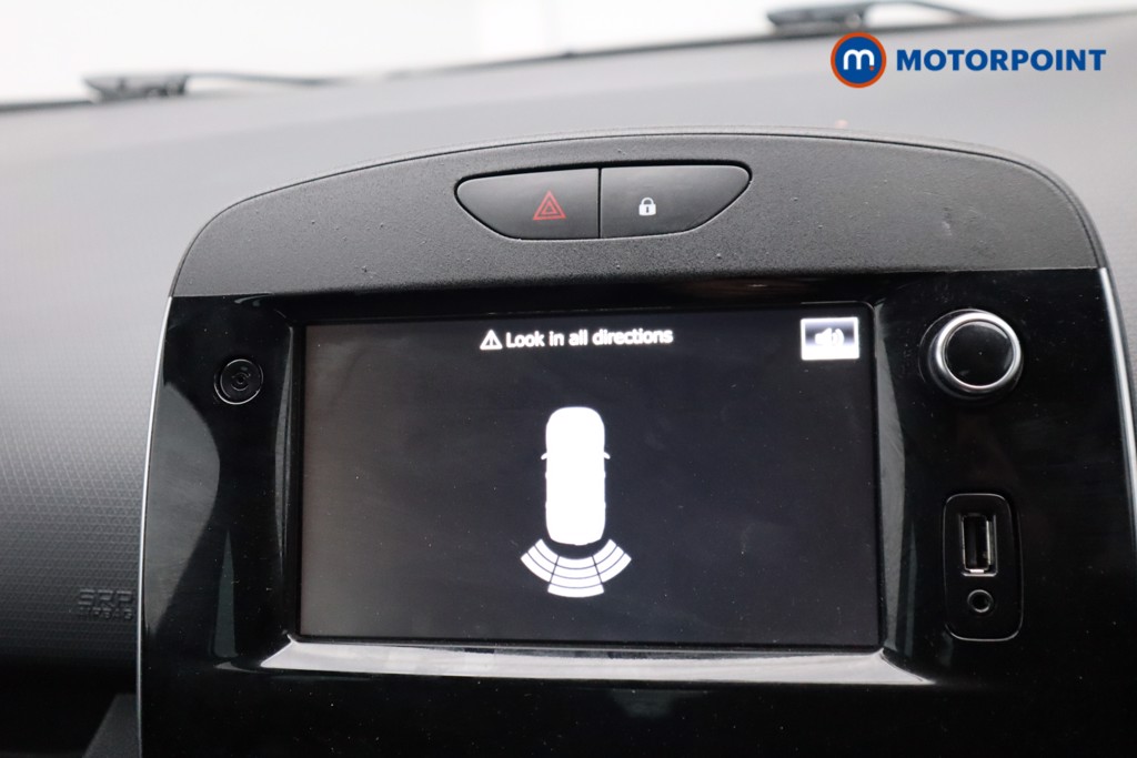 Renault Clio Iconic Manual Petrol Hatchback - Stock Number (1534166) - 7th supplementary image